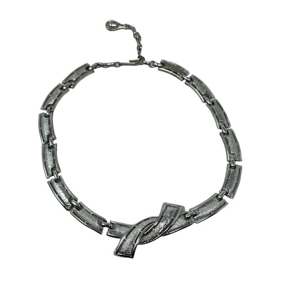 Vintage Coro Necklace Textured Brushed Silver Tone 1950s Classic Choker - Picture 9 of 9